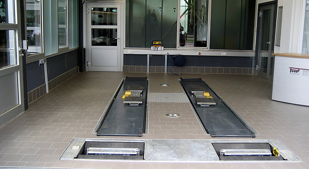 Renault Autohaus Hauser, Bild 1
